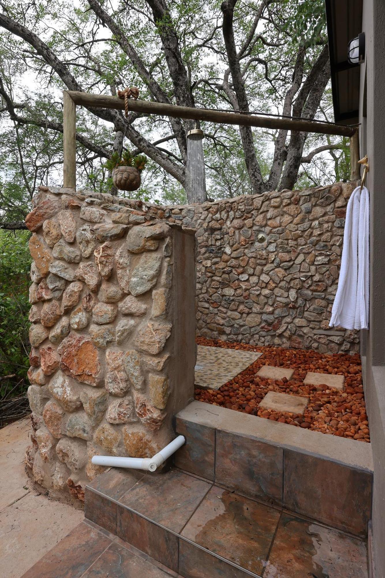 Grace Of Africa, Couples 5 Star Nature Lodge Marloth Park Esterno foto